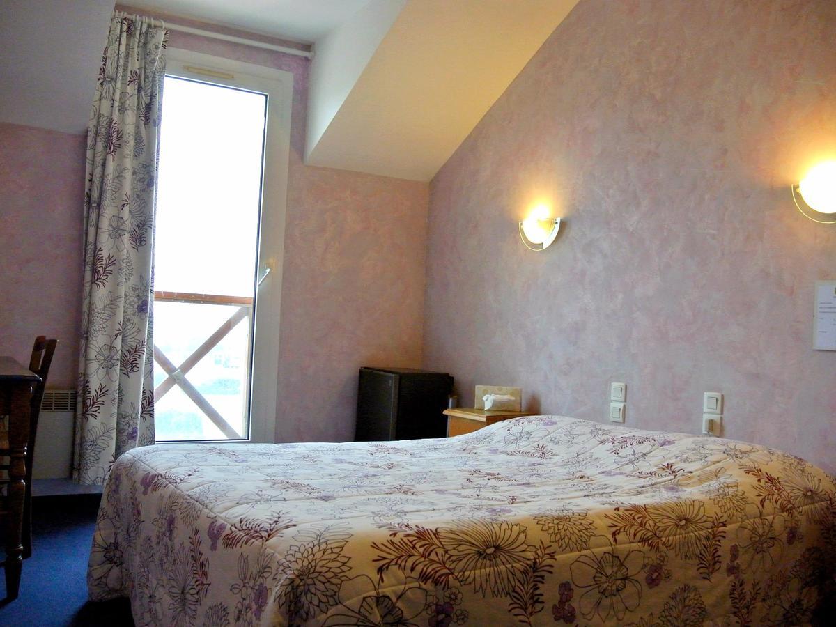 Logis Argonne Hotel Vouziers 外观 照片