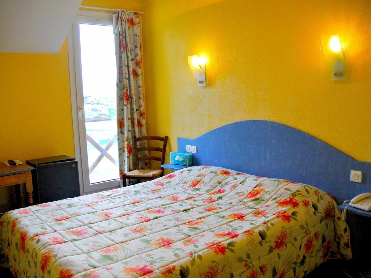 Logis Argonne Hotel Vouziers 外观 照片