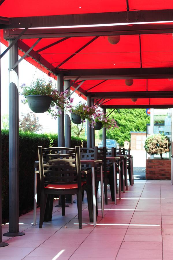 Logis Argonne Hotel Vouziers 外观 照片